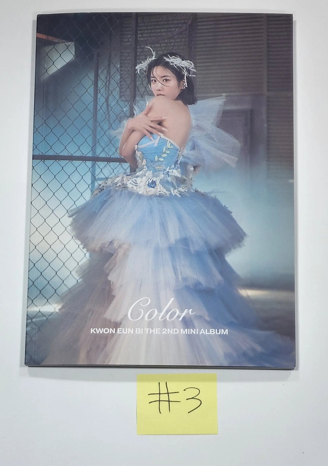 Kwon Eunbi "Color" - Hand Autographed(Signed) Album - HALLYUSUPERSTORE