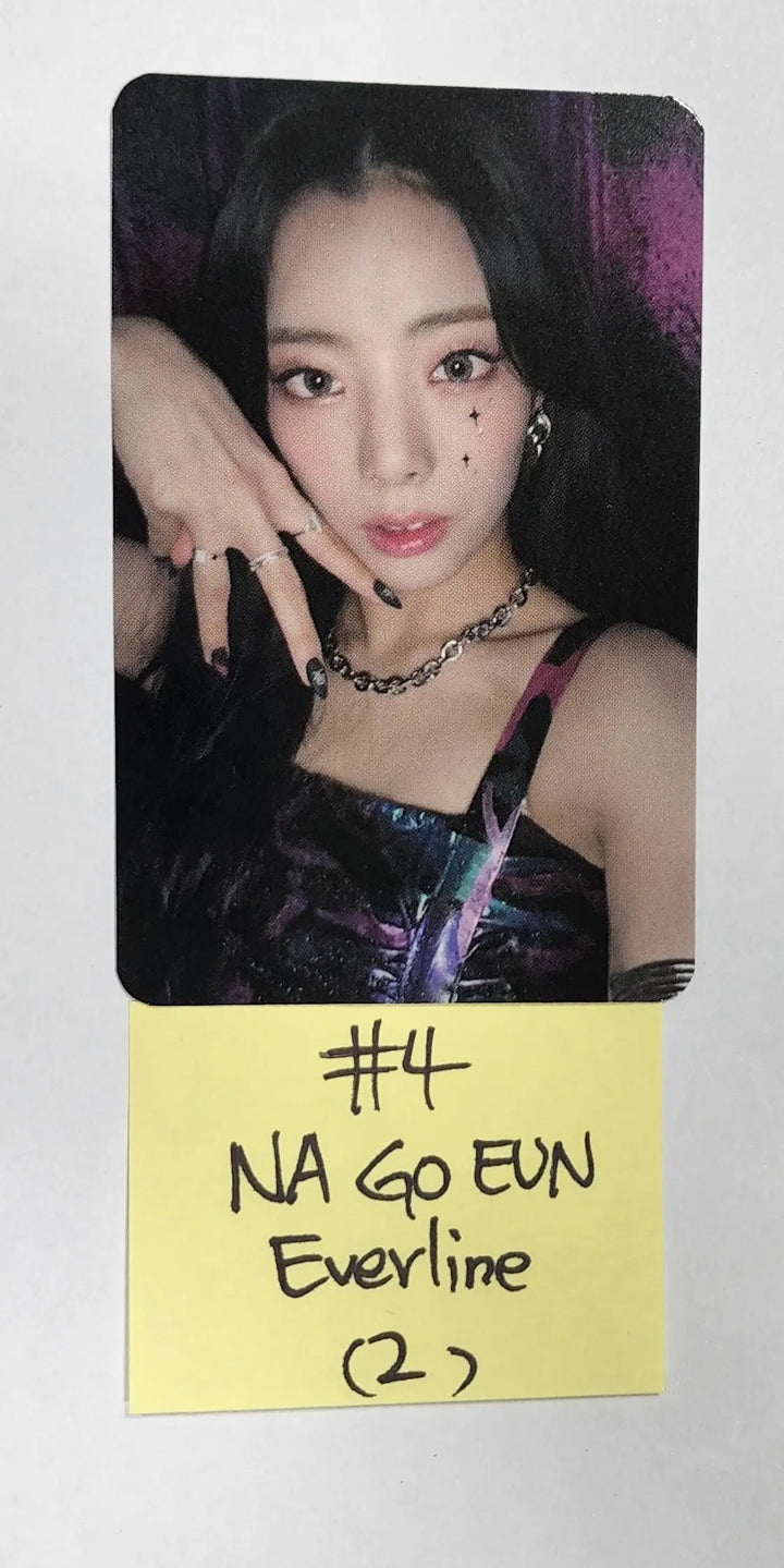 Purple Kiss 'memeM' - Everline Fansign Event Photocard Round 5, Film Photo - HALLYUSUPERSTORE