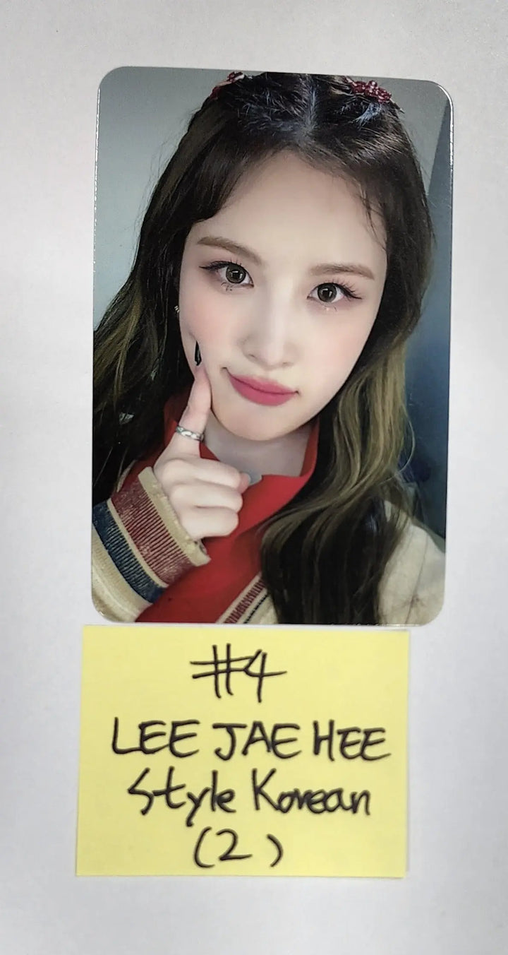 Weeekly "Play Game : AWAKE" - Style Korean Fansign Event Photocard - HALLYUSUPERSTORE
