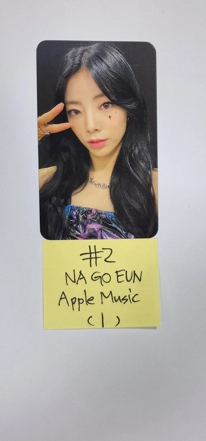 Purple Kiss 'memeM' - Apple Music Fansign Event Photocard Round 2 - HALLYUSUPERSTORE