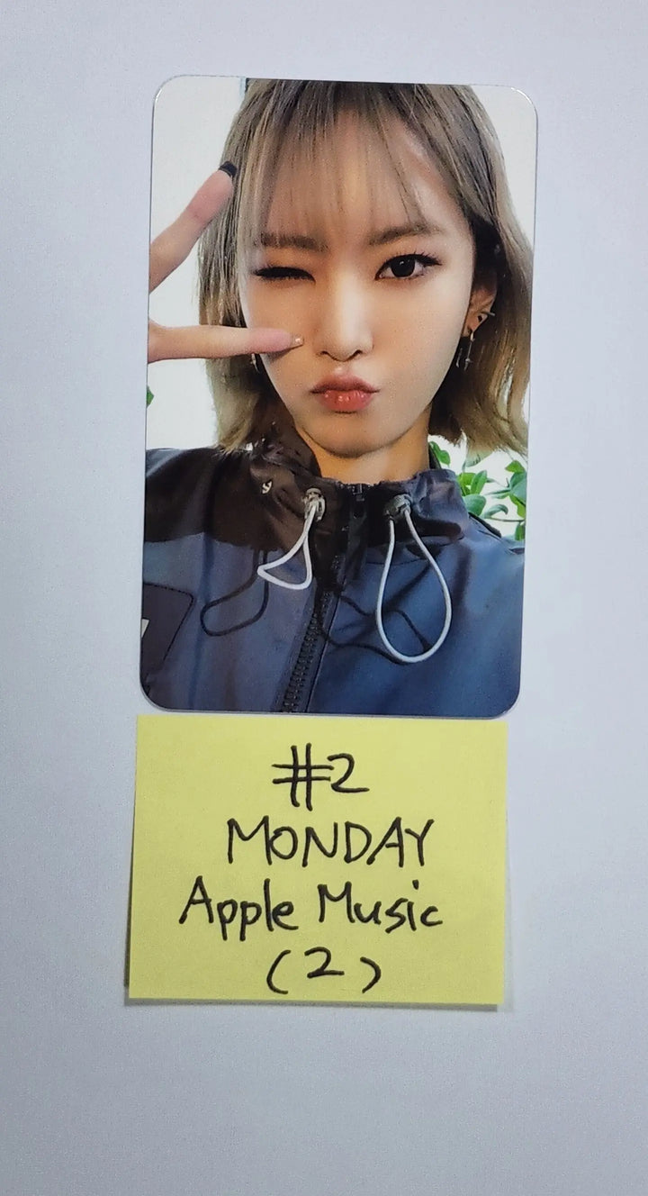 Weeekly "Play Game : AWAKE" - Apple Music Fansign Event Photocard Round 5 - HALLYUSUPERSTORE