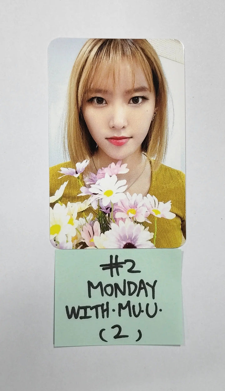 Weeekly "Play Game : AWAKE" - Withmuu Fansign Event Photocard - HALLYUSUPERSTORE