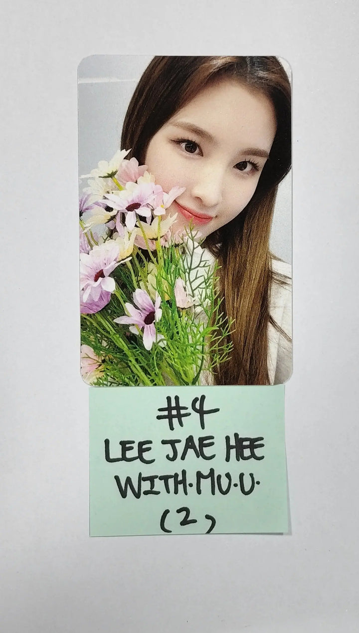 Weeekly "Play Game : AWAKE" - Withmuu Fansign Event Photocard - HALLYUSUPERSTORE