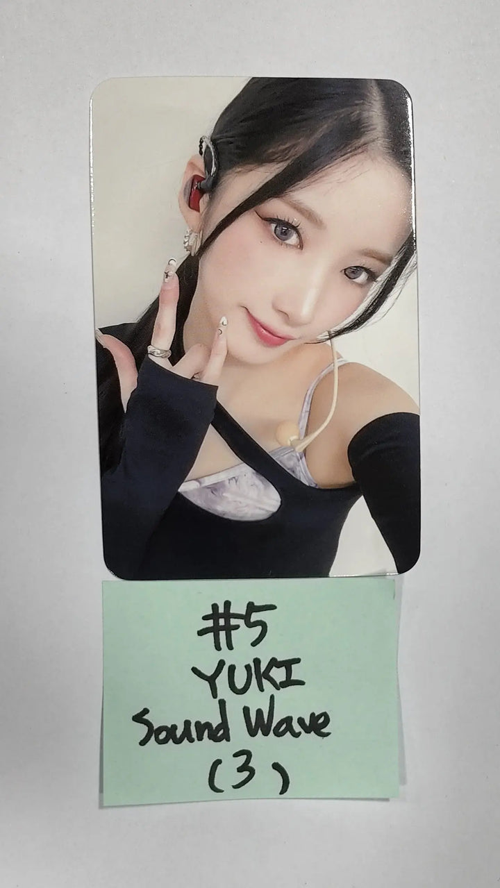 Purple Kiss 'memeM' - Soundwave Fansign Event Photocard Round 3 - HALLYUSUPERSTORE