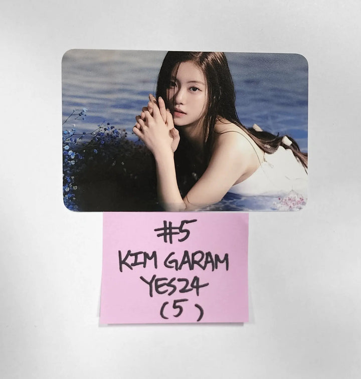 LE SSERAFIM "FEARLESS" - Yes24 Pre-Order Benefit Photocard - HALLYUSUPERSTORE