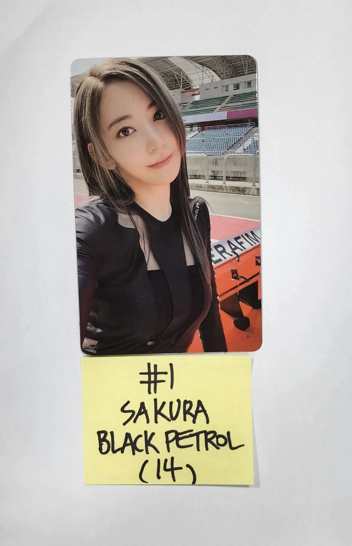 LE SSERAFIM "FEARLESS" - Official Photocard - HALLYUSUPERSTORE