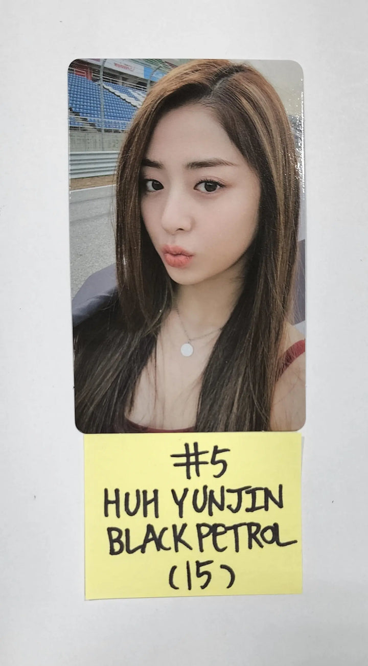 LE SSERAFIM "FEARLESS" - Official Photocard - HALLYUSUPERSTORE