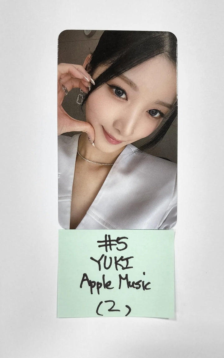 Purple Kiss 'memeM' - Apple Music Fansign Event Photocard Round 4 - HALLYUSUPERSTORE