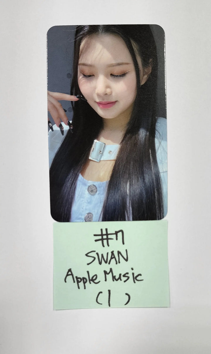 Purple Kiss 'memeM' - Apple Music Fansign Event Photocard Round 4 - HALLYUSUPERSTORE