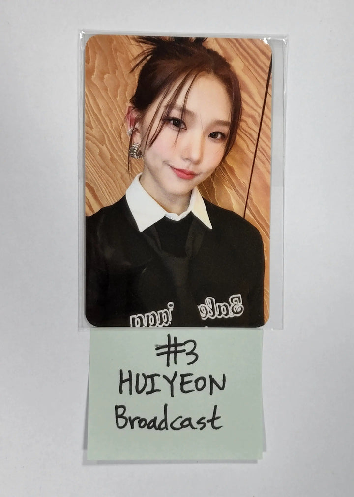 Lightsum 'Into The Light' - Broadcast Photocard - HALLYUSUPERSTORE