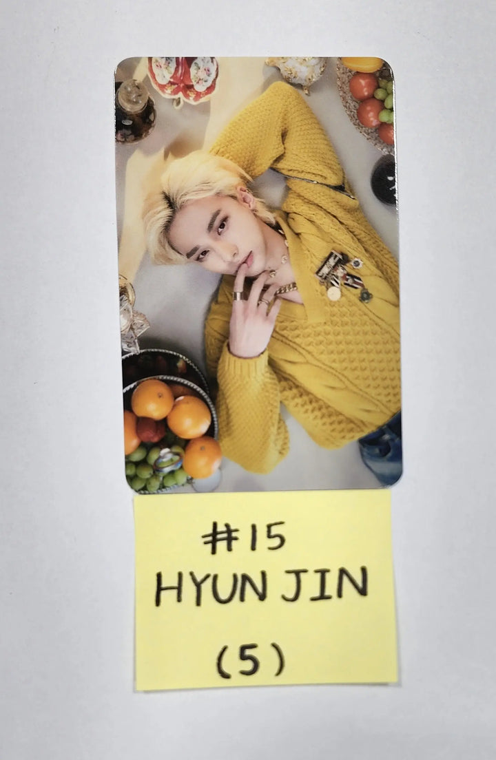 Stray Kids X SKZOO Pop-Up Store 'THE VICTORY' - Random Trading Photocard (1) - HALLYUSUPERSTORE