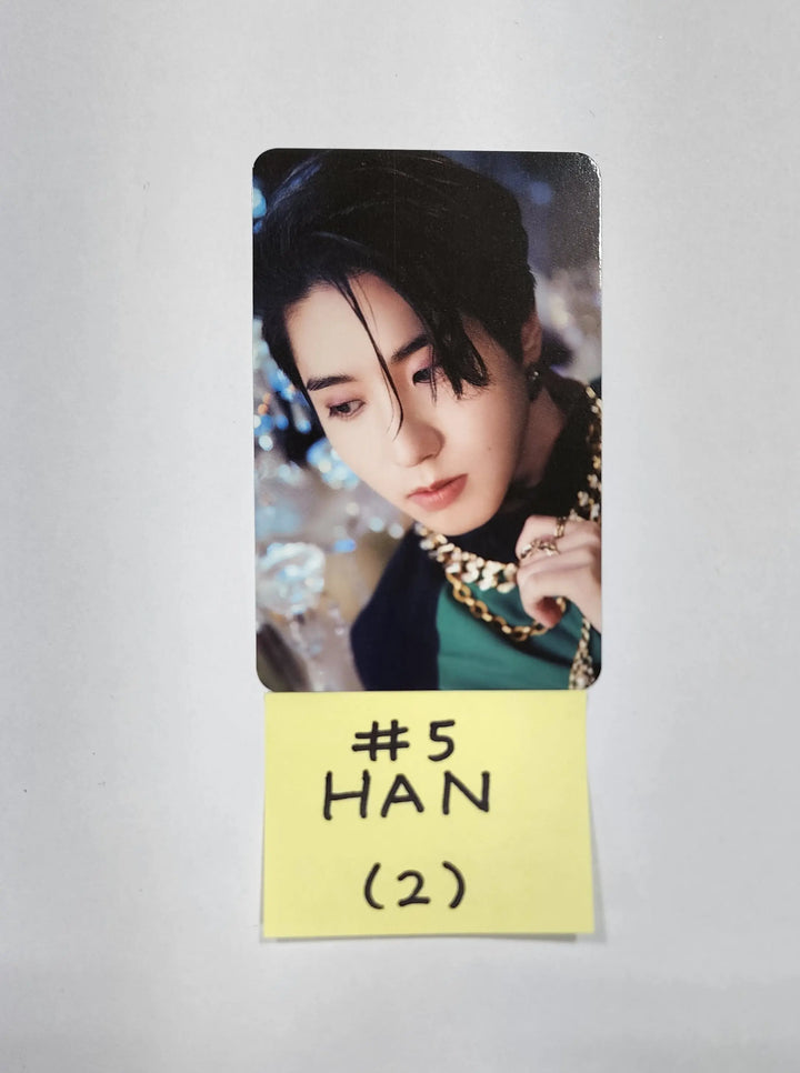 Stray Kids X SKZOO Pop-Up Store 'THE VICTORY' - Random Trading Photocard (2) - HALLYUSUPERSTORE