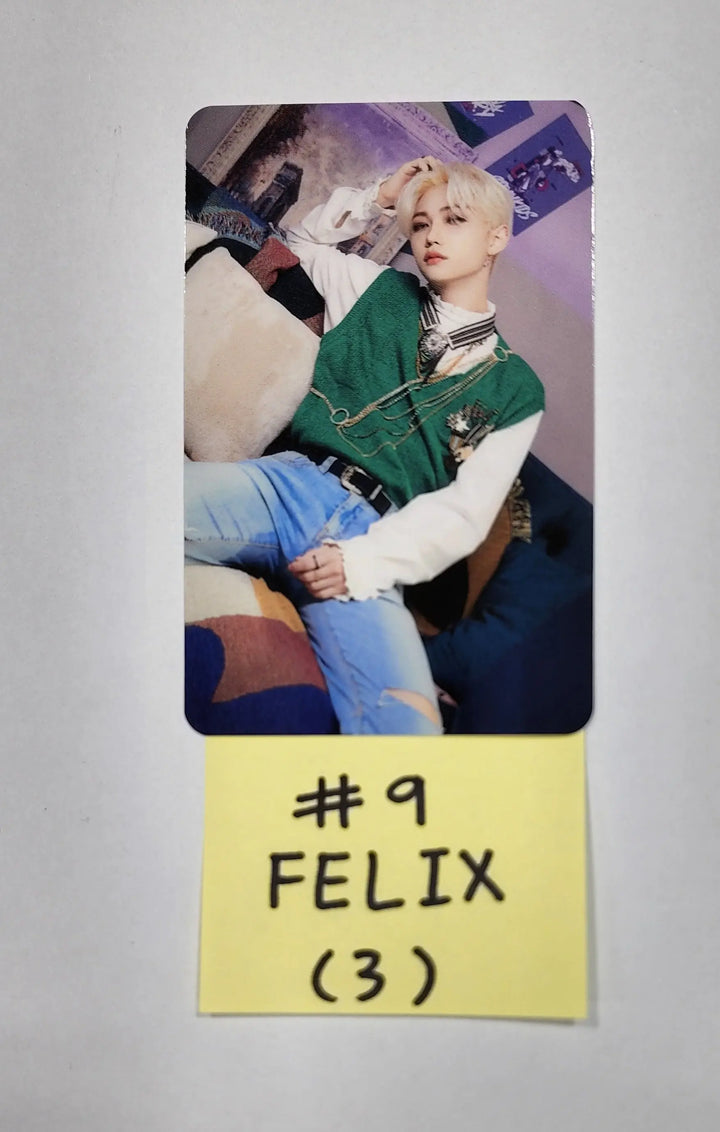 Stray Kids X SKZOO Pop-Up Store 'THE VICTORY' - Random Trading Photocard (2) - HALLYUSUPERSTORE