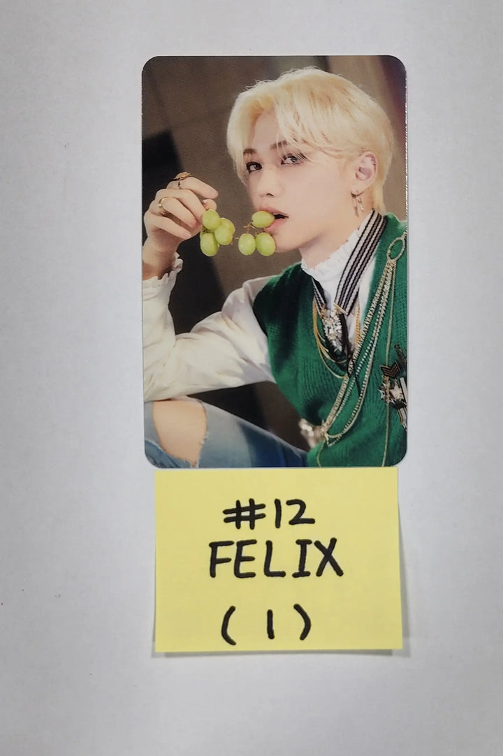Stray Kids X SKZOO Pop-Up Store 'THE VICTORY' - Random Trading Photocard (2) - HALLYUSUPERSTORE