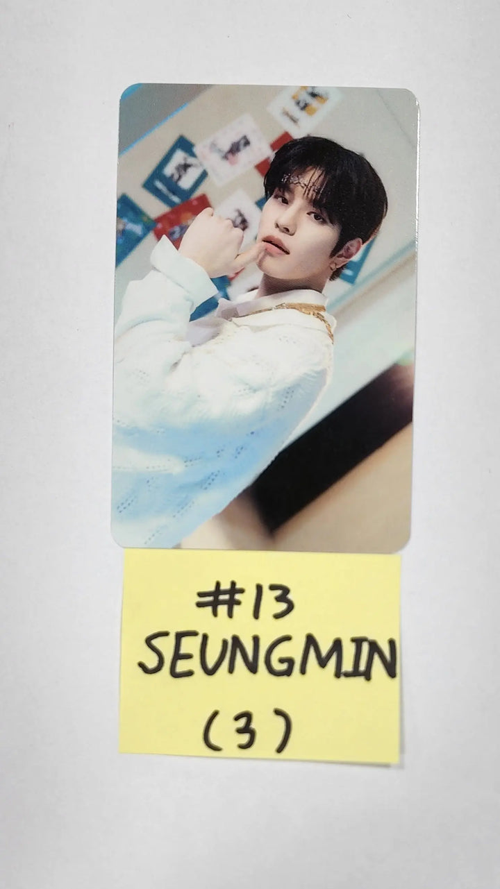 Stray Kids X SKZOO Pop-Up Store 'THE VICTORY' - Random Trading Photocard (2) - HALLYUSUPERSTORE