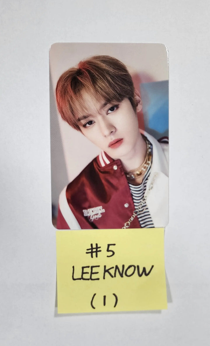 Stray Kids X SKZOO Pop-Up Store 'THE VICTORY' - Random Trading Photocard (1) - HALLYUSUPERSTORE