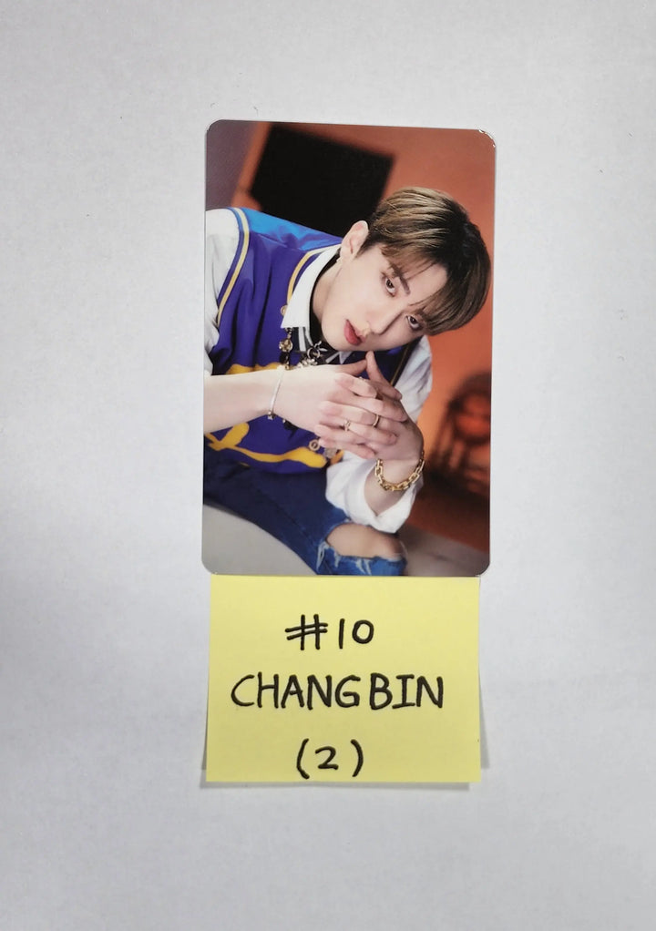 Stray Kids X SKZOO Pop-Up Store 'THE VICTORY' - Random Trading Photocard (1) - HALLYUSUPERSTORE