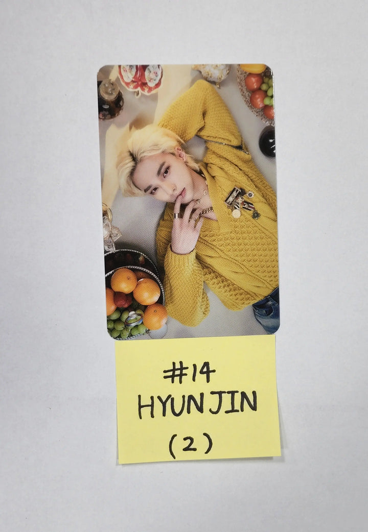 Stray Kids X SKZOO Pop-Up Store 'THE VICTORY' - Random Trading Photocard (1) - HALLYUSUPERSTORE