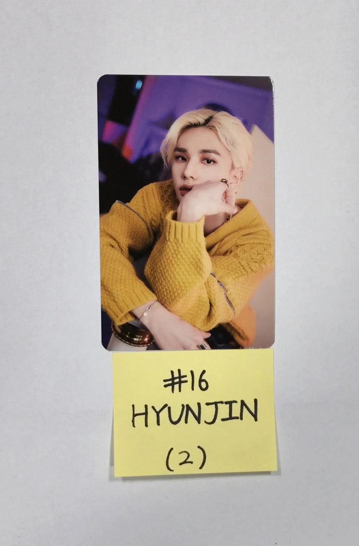 Stray Kids X SKZOO Pop-Up Store 'THE VICTORY' - Random Trading Photocard (1) - HALLYUSUPERSTORE