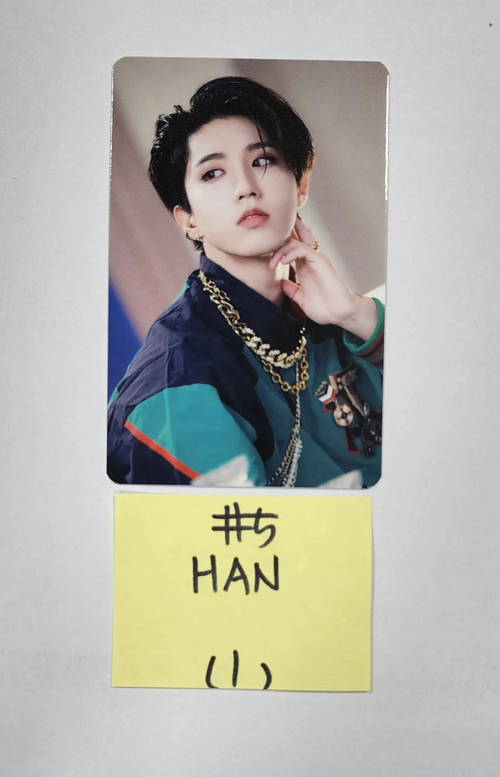 Stray Kids X SKZOO Pop-Up Store 'THE VICTORY' - Random Trading Photocard (2) - HALLYUSUPERSTORE