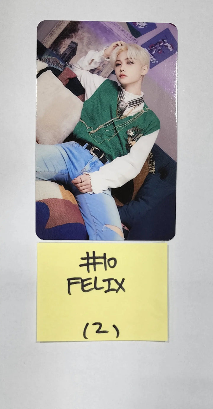 Stray Kids X SKZOO Pop-Up Store 'THE VICTORY' - Random Trading Photocard (2) - HALLYUSUPERSTORE