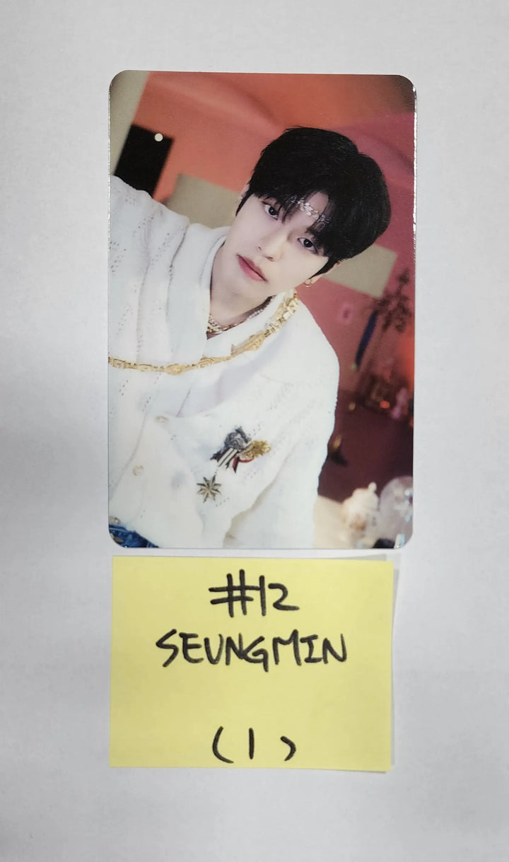 Stray Kids X SKZOO Pop-Up Store 'THE VICTORY' - Random Trading Photocard (2) - HALLYUSUPERSTORE