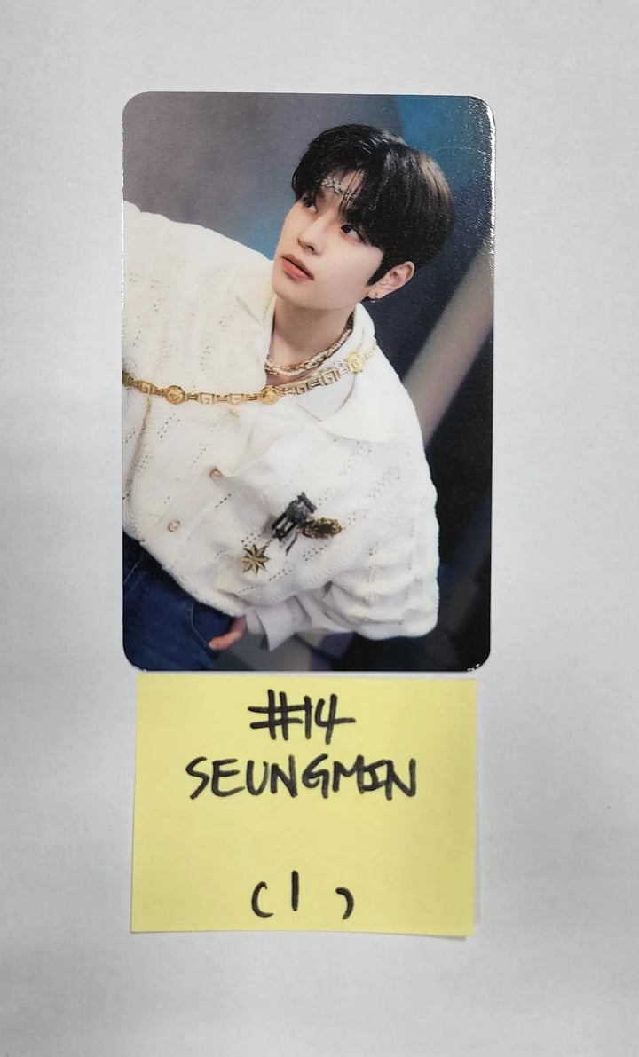 Stray Kids X SKZOO Pop-Up Store 'THE VICTORY' - Random Trading Photocard (2) - HALLYUSUPERSTORE