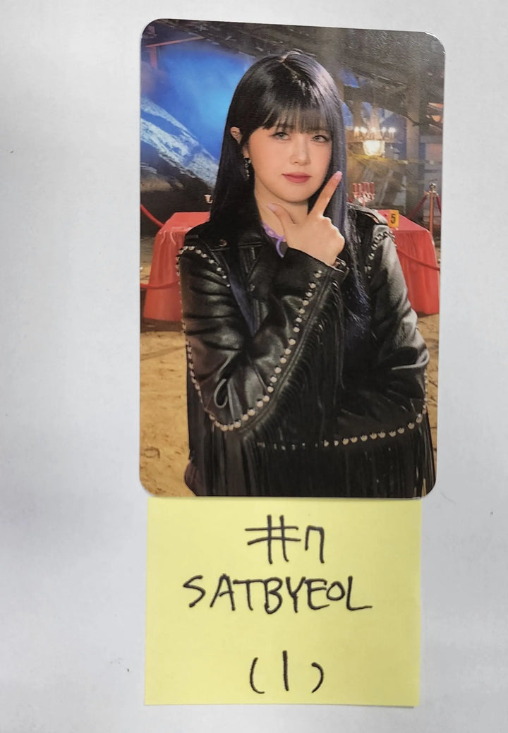 Pixy 'REBORN' - Official Photocard - HALLYUSUPERSTORE