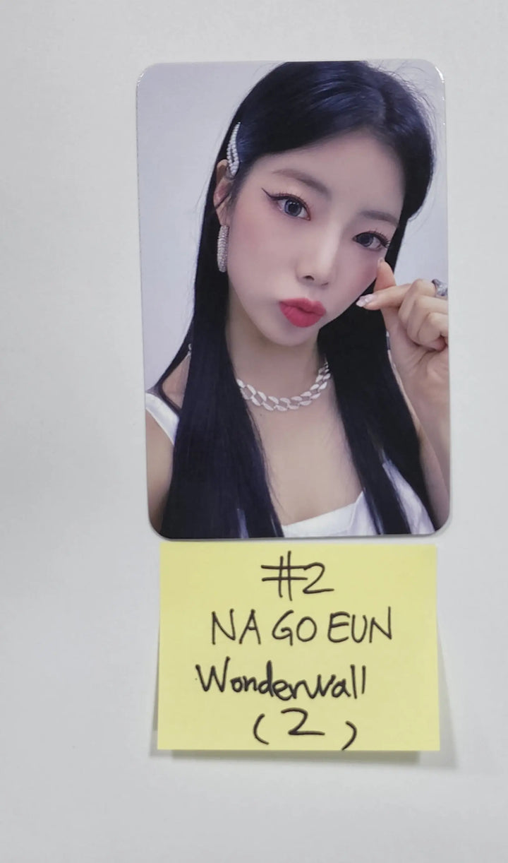 Purple Kiss 'memeM' - Wonderwall Fansign Event Photocard - HALLYUSUPERSTORE