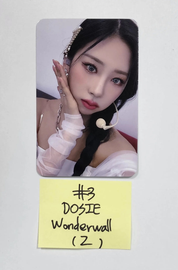 Purple Kiss 'memeM' - Wonderwall Fansign Event Photocard - HALLYUSUPERSTORE