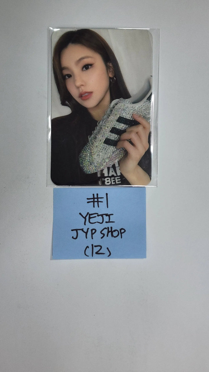 ITZY 'CHECKMATE' - JYP Shop Pre-Order Benefit Photocard - HALLYUSUPERSTORE