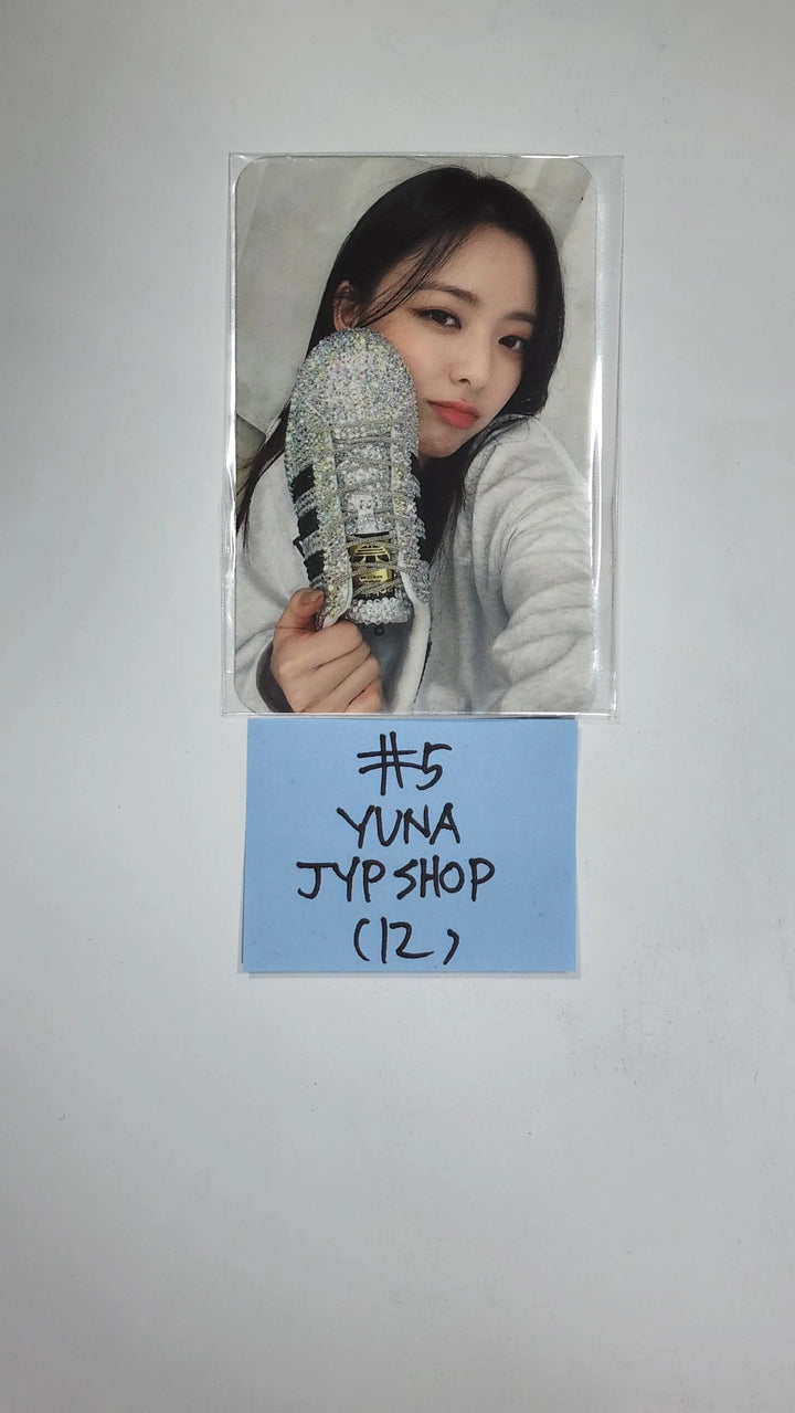 ITZY 'CHECKMATE' - JYP Shop Pre-Order Benefit Photocard - HALLYUSUPERSTORE