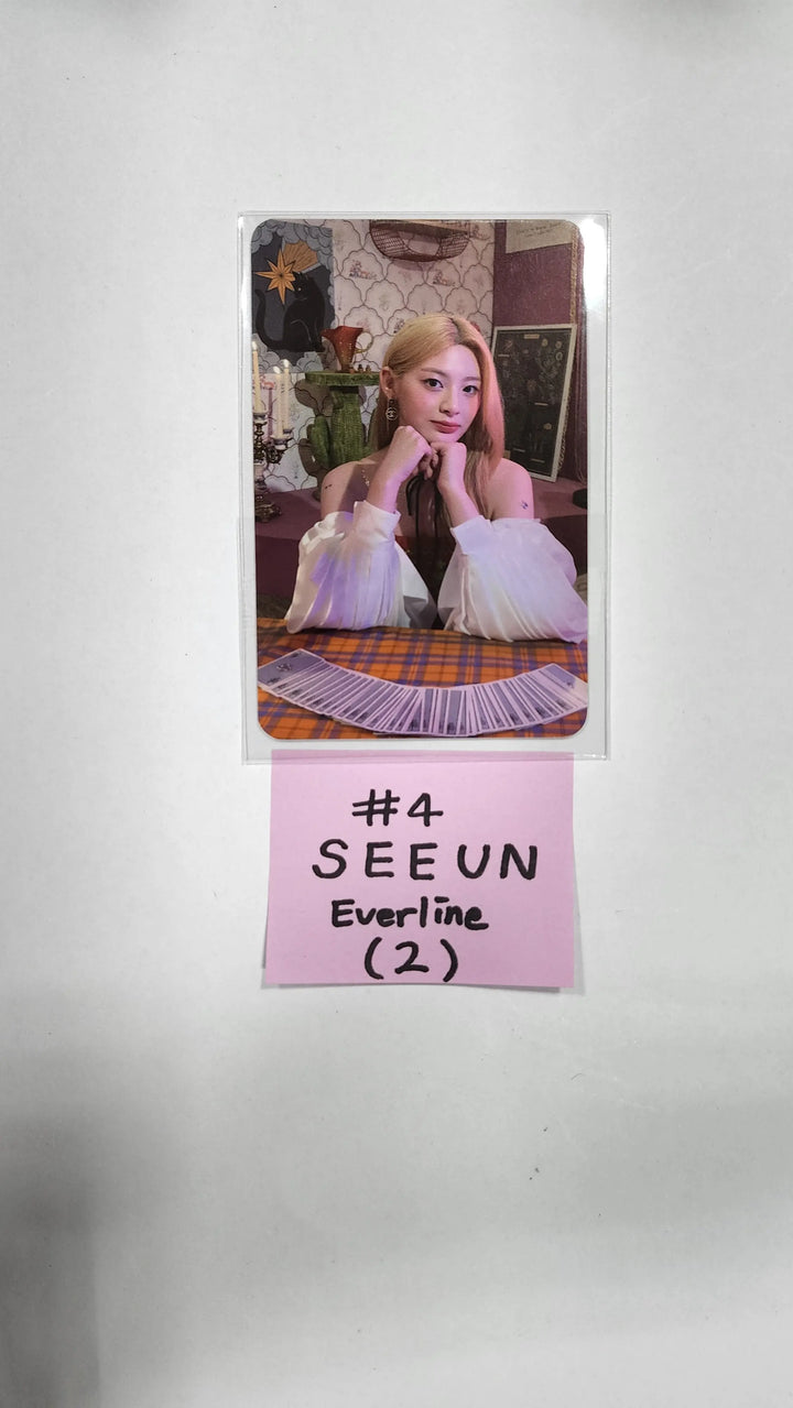 StayC 'WE NEED LOVE' - Everline Lucky Draw Event Photocard - HALLYUSUPERSTORE