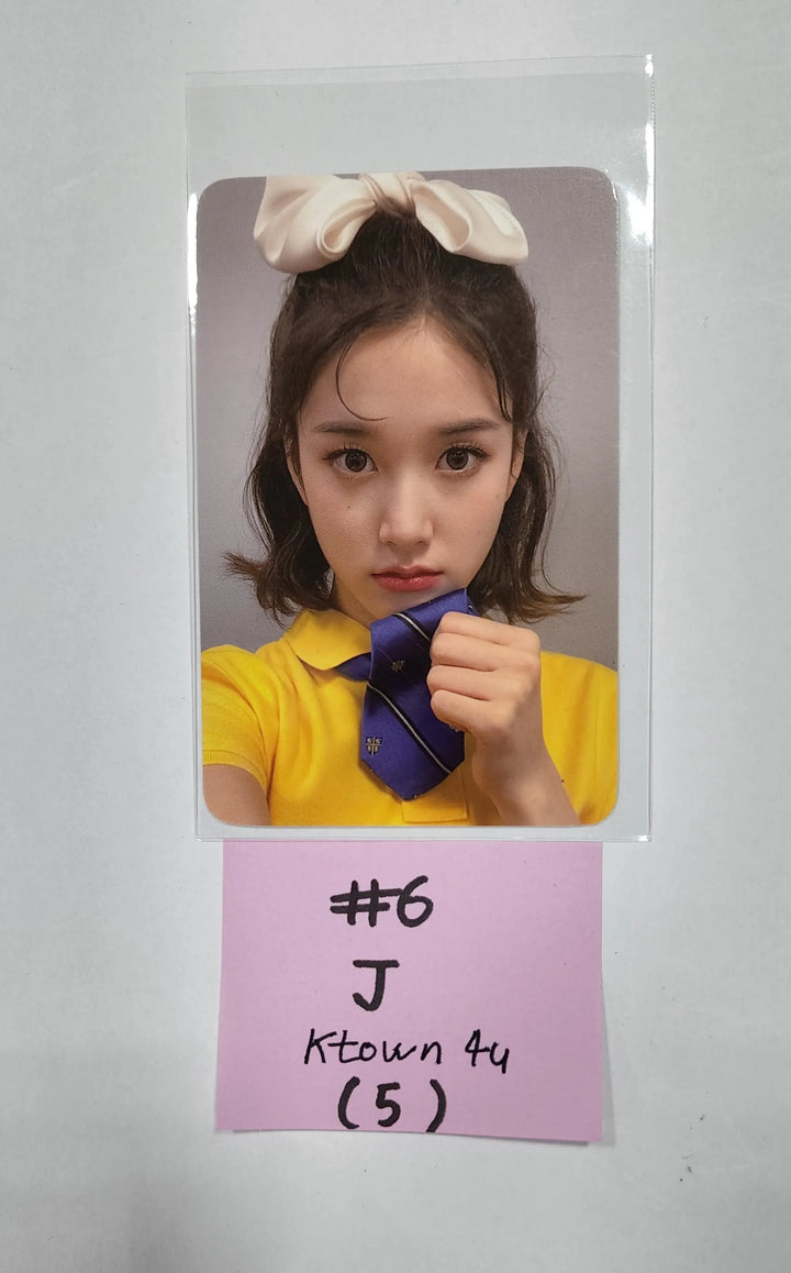 StayC 'WE NEED LOVE' - Ktown4U Pre-Order Benefit Photocard - HALLYUSUPERSTORE