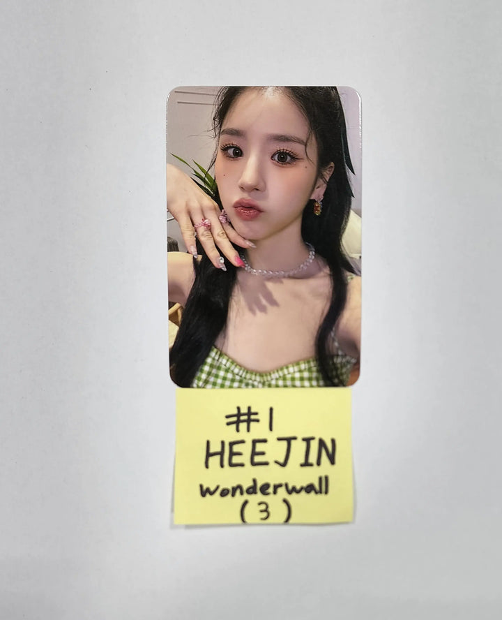 LOONA “Flip That” Summer Special Mini Album – Wonderwall Fansign Event Photocard - HALLYUSUPERSTORE