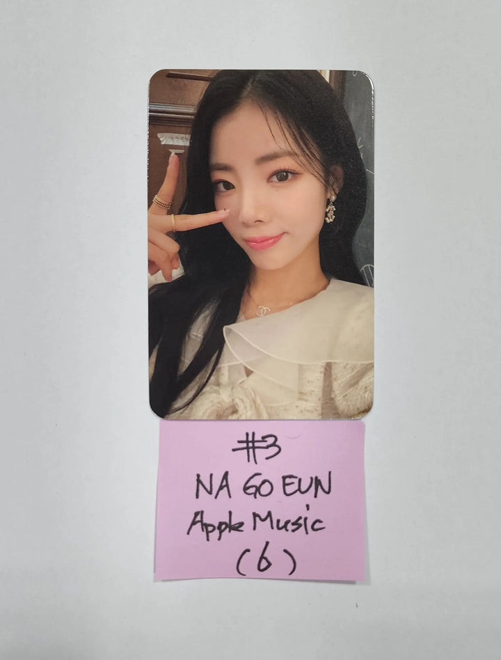 Purple Kiss 'GEEKYLAND' - Apple Music Pre-order Benefit Photocard - HALLYUSUPERSTORE