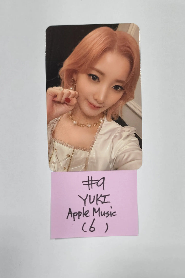 Purple Kiss 'GEEKYLAND' - Apple Music Pre-order Benefit Photocard - HALLYUSUPERSTORE