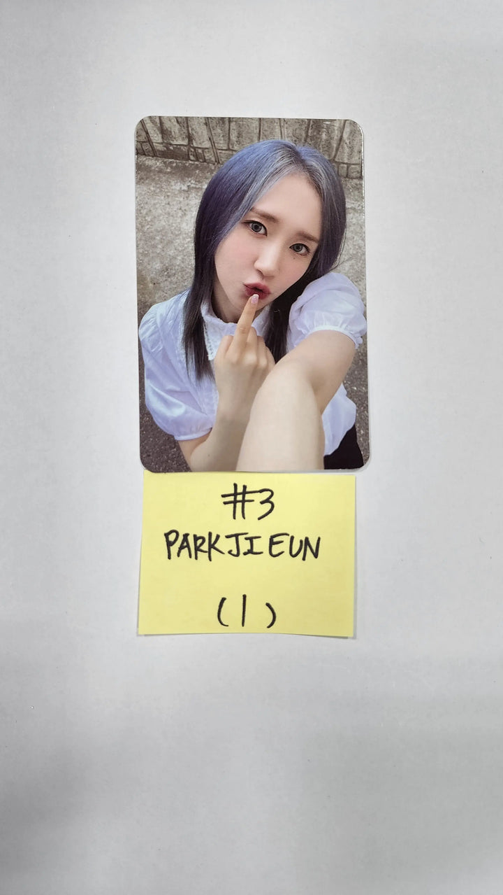 Purple Kiss 'GEEKYLAND' - Official Photocard, Mini Folded Poster - HALLYUSUPERSTORE