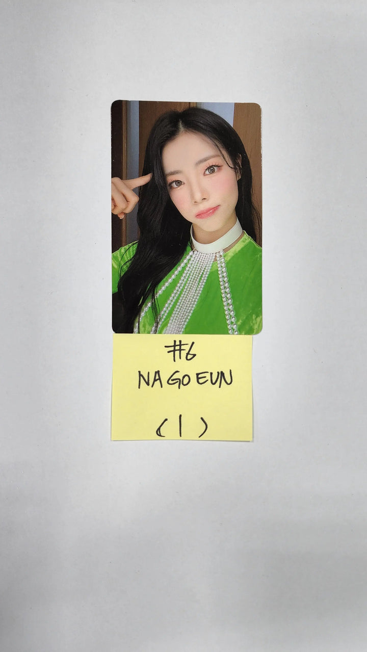 Purple Kiss 'GEEKYLAND' - Official Photocard, Mini Folded Poster - HALLYUSUPERSTORE