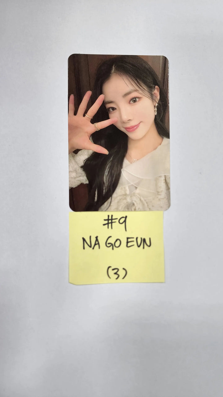Purple Kiss 'GEEKYLAND' - Official Photocard, Mini Folded Poster - HALLYUSUPERSTORE
