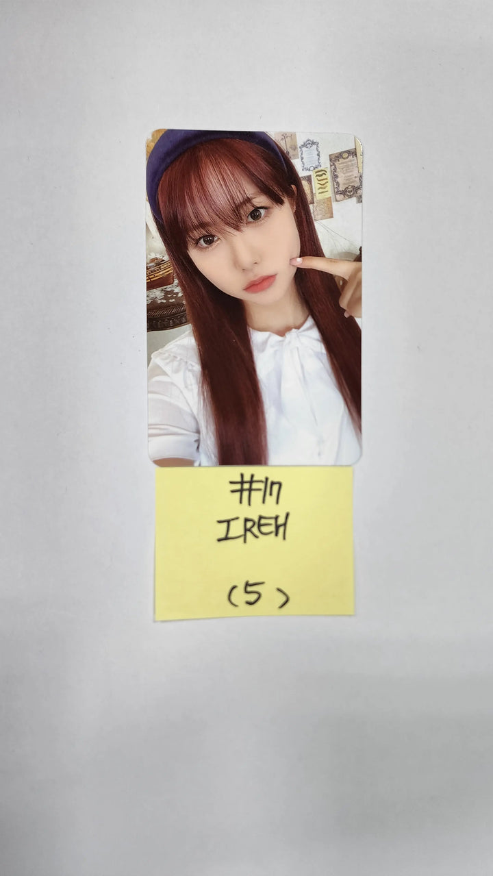 Purple Kiss 'GEEKYLAND' - Official Photocard, Mini Folded Poster - HALLYUSUPERSTORE