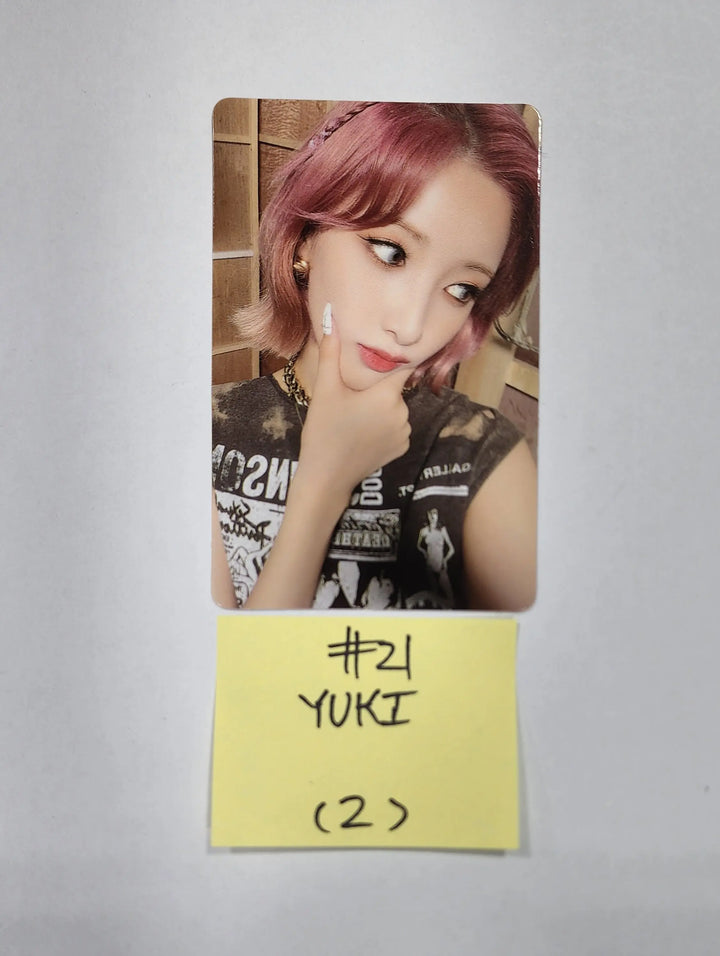 Purple Kiss 'GEEKYLAND' - Official Photocard, Mini Folded Poster - HALLYUSUPERSTORE