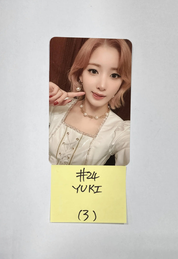 Purple Kiss 'GEEKYLAND' - Official Photocard, Mini Folded Poster - HALLYUSUPERSTORE