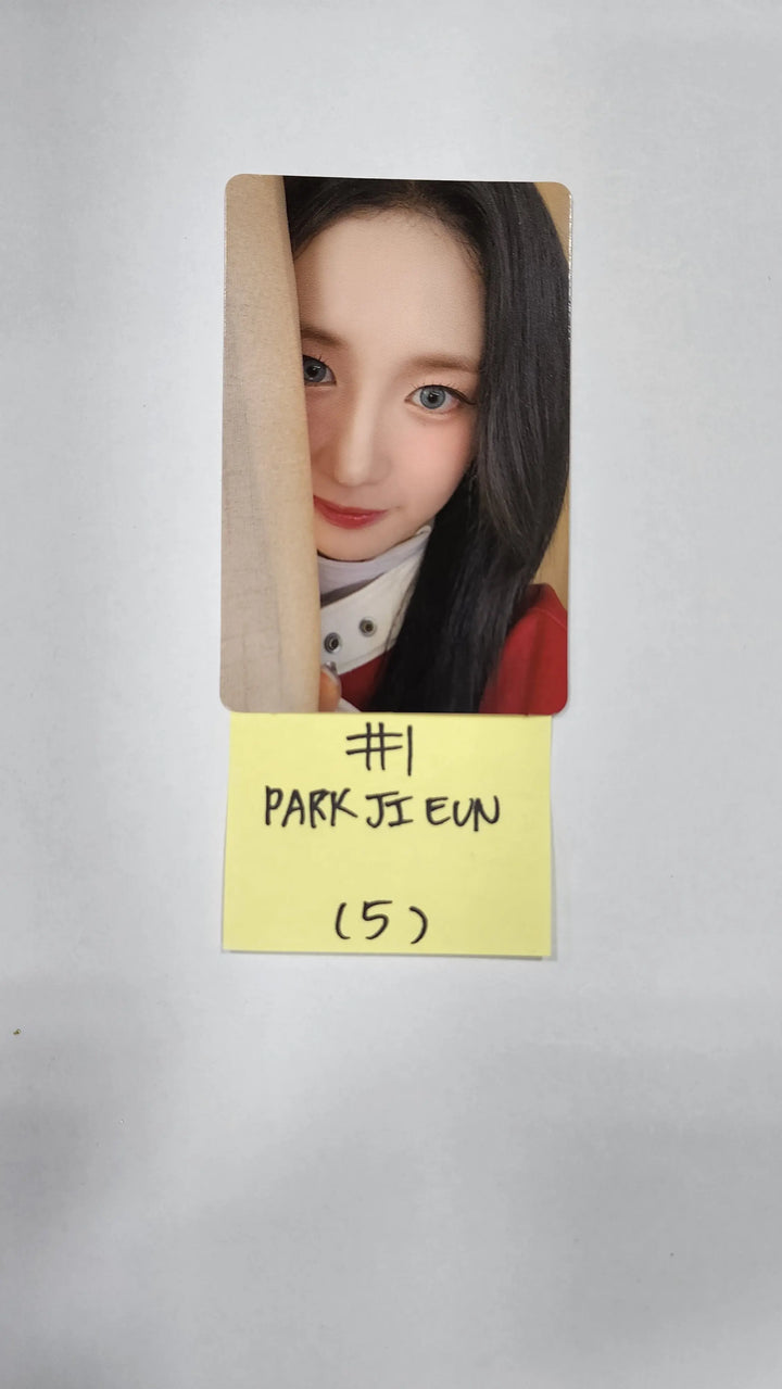 Purple Kiss 'GEEKYLAND' - Official Photocard, Mini Folded Poster - HALLYUSUPERSTORE