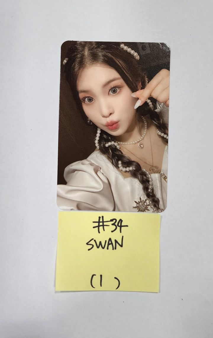 Purple Kiss 'GEEKYLAND' - Official Photocard, Mini Folded Poster - HALLYUSUPERSTORE