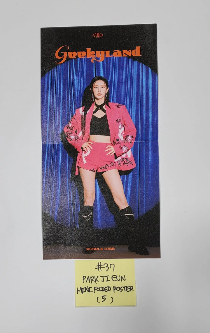 Purple Kiss 'GEEKYLAND' - Official Photocard, Mini Folded Poster - HALLYUSUPERSTORE