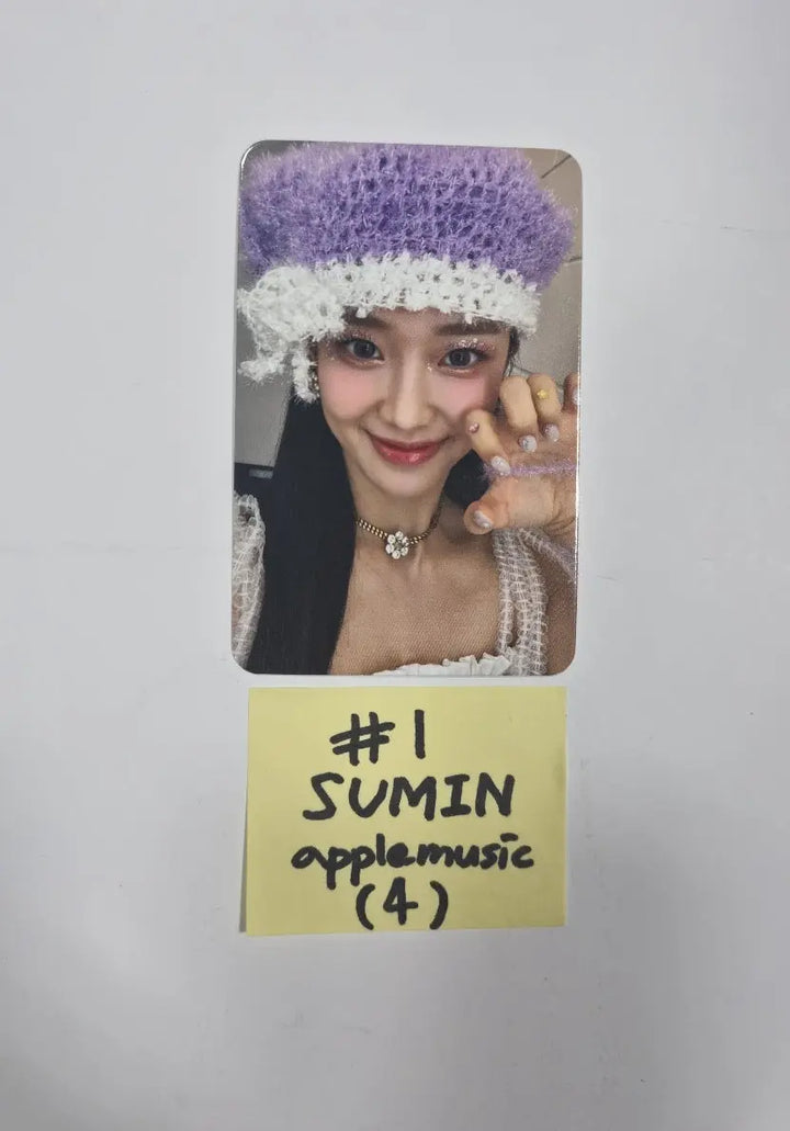 StayC 'WE NEED LOVE' - Apple Music Fansign Event Photocard - HALLYUSUPERSTORE