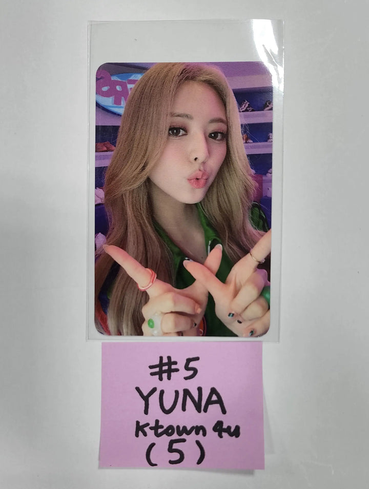 ITZY 'CHECKMATE' - Ktown4U Fan Sign Event PhotoCard - HALLYUSUPERSTORE