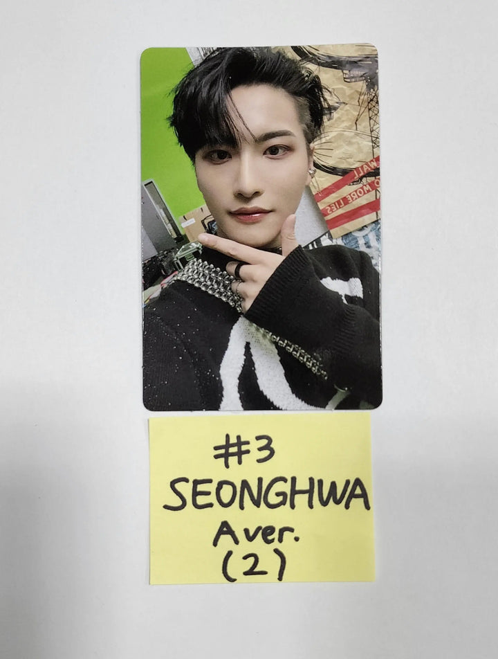 Ateez "The World Ep.1 - MOVEMENT" - Official Photocard (SeongHwa & HongJoong) - HALLYUSUPERSTORE