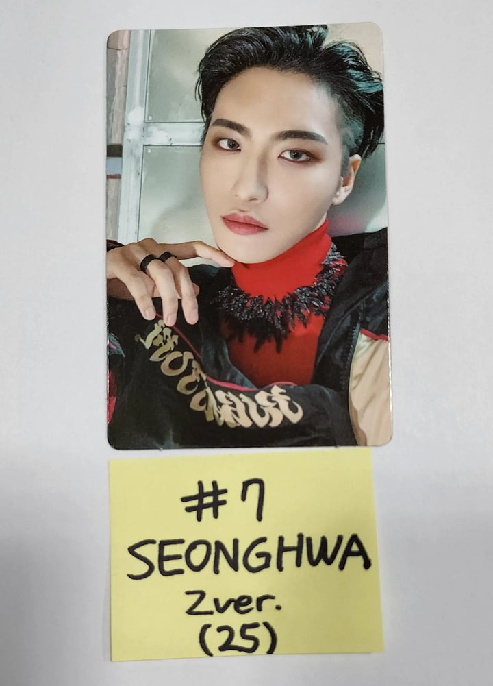 Ateez "The World Ep.1 - MOVEMENT" - Official Photocard (SeongHwa & HongJoong) - HALLYUSUPERSTORE